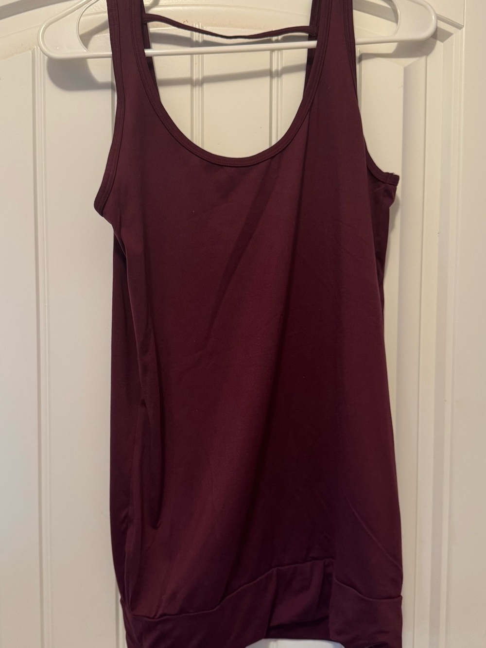 Champion Women's Scoop Neck Tank Top - Burgundy Plum